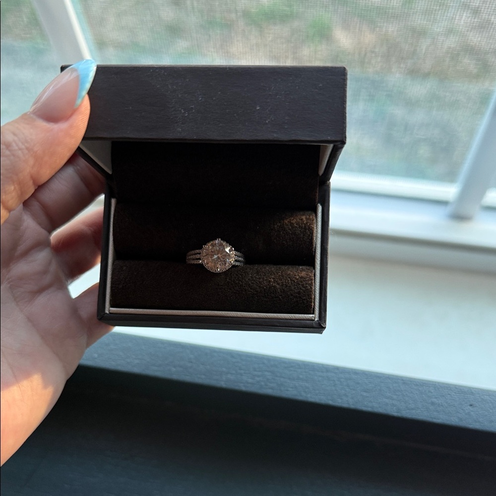 Mossinate 3 CT Silver Women's Ring, Size 5
